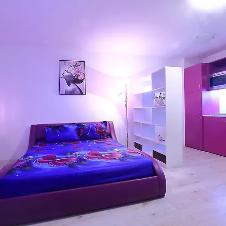 Red Zebra Apartments Appartement