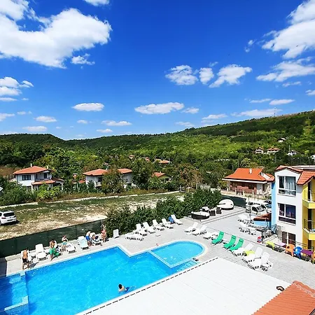 Red Zebra Apartments Apartment Balchik