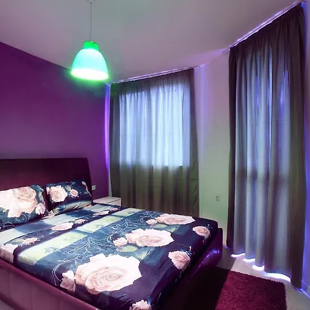 Apartment Red Zebra Apartments Balchik