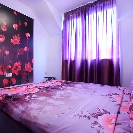 Red Zebra Apartments * Balchik